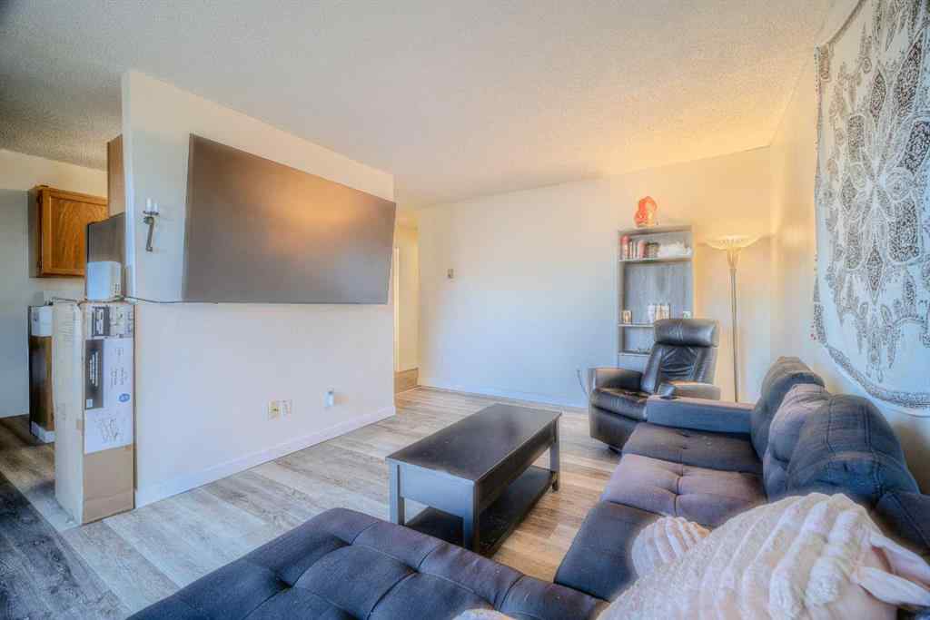 MLS® A2269294 - Unit #32 1703 11 Avenue SW in Sunalta Calgary, Residential