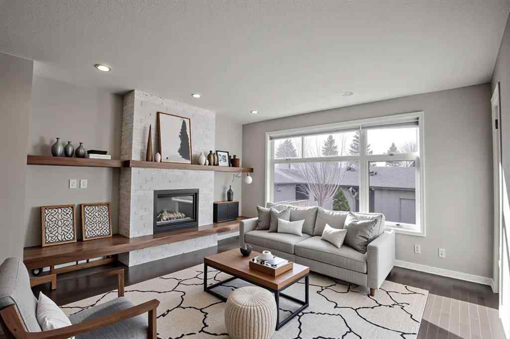 MLS® A2269295 - 3705 41 Street SW in Glenbrook Calgary, Residential