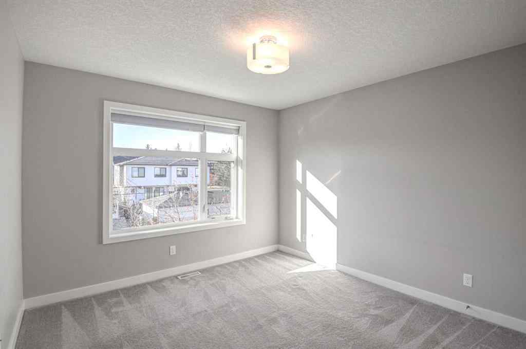 MLS® A2269295 - 3705 41 Street SW in Glenbrook Calgary, Residential