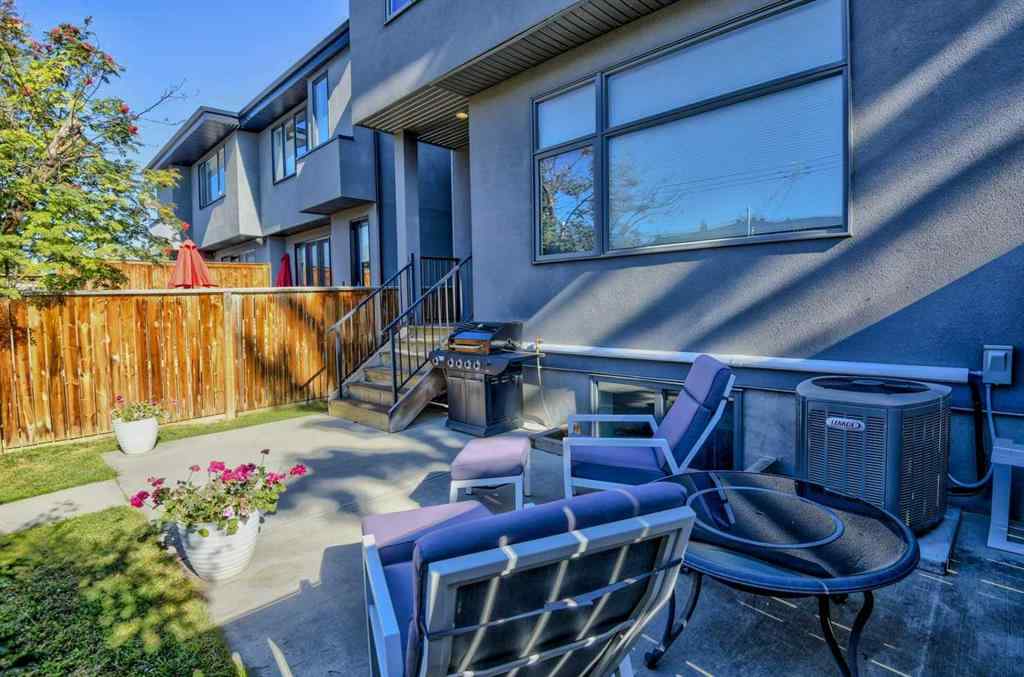 MLS® A2269295 - 3705 41 Street SW in Glenbrook Calgary, Residential