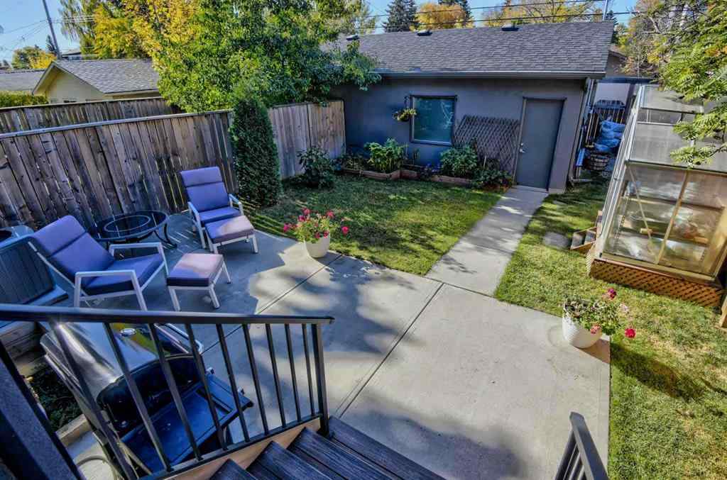 MLS® A2269295 - 3705 41 Street SW in Glenbrook Calgary, Residential