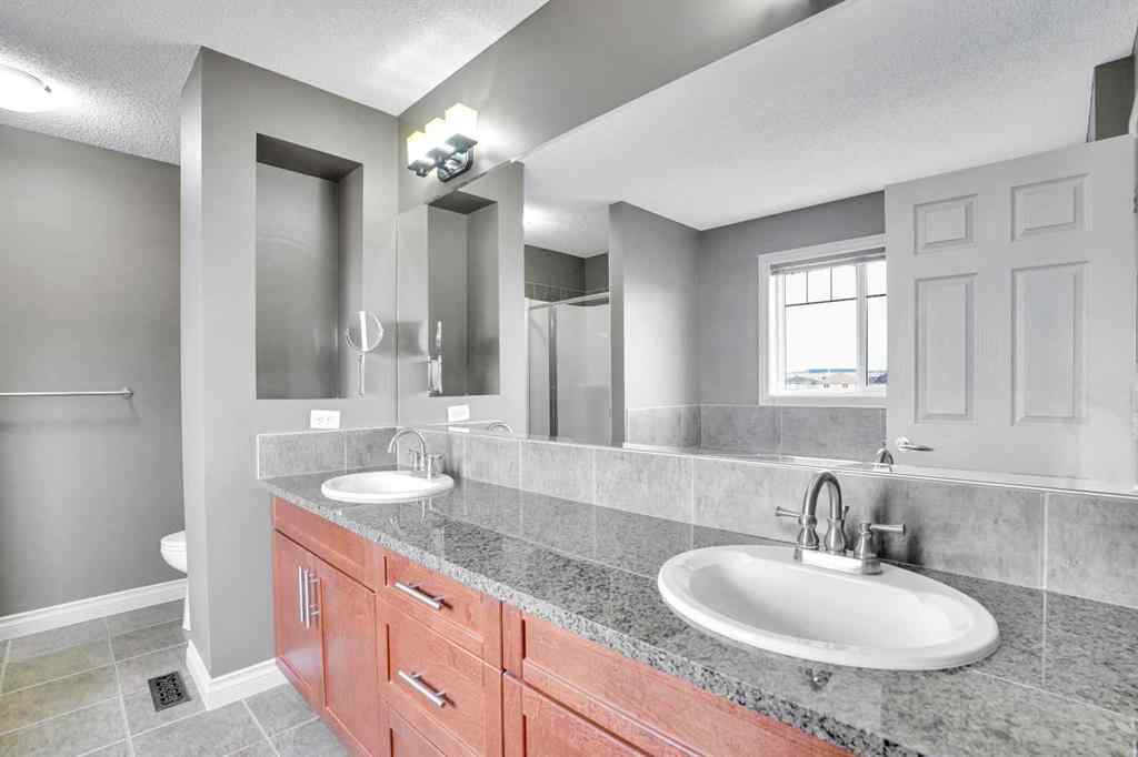 MLS® A2269299 - 208 Sagewood Landing SW in Sagewood Airdrie, Residential