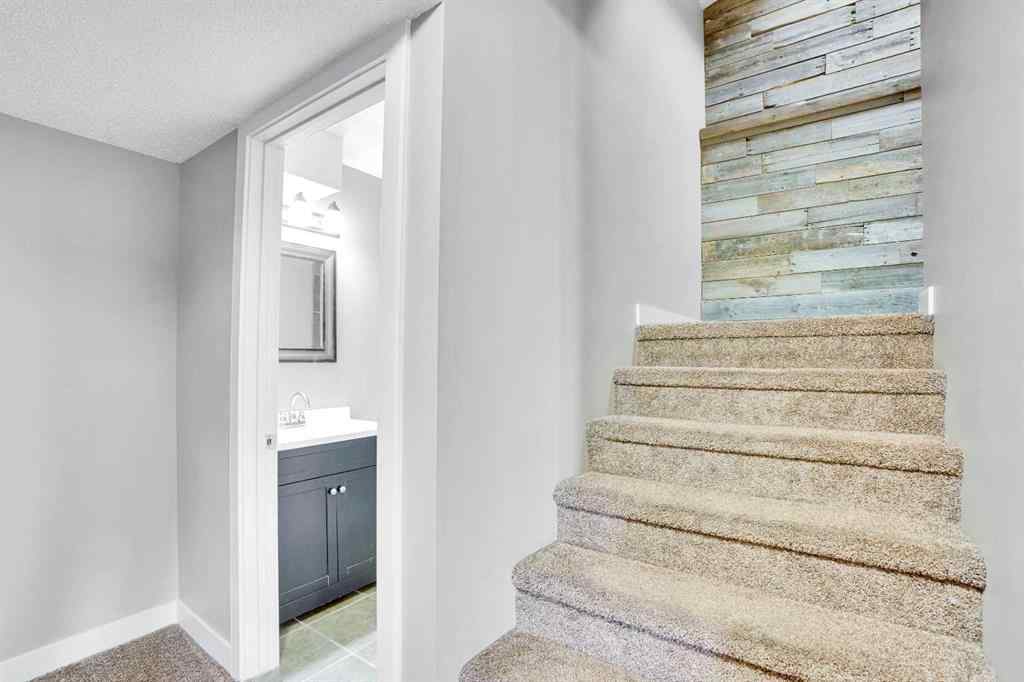 MLS® A2269299 - 208 Sagewood Landing SW in Sagewood Airdrie, Residential