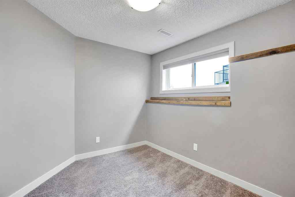 MLS® A2269299 - 208 Sagewood Landing SW in Sagewood Airdrie, Residential