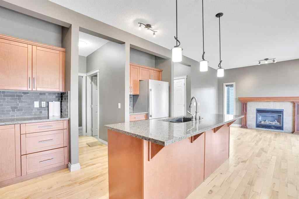 MLS® A2269299 - 208 Sagewood Landing SW in Sagewood Airdrie, Residential