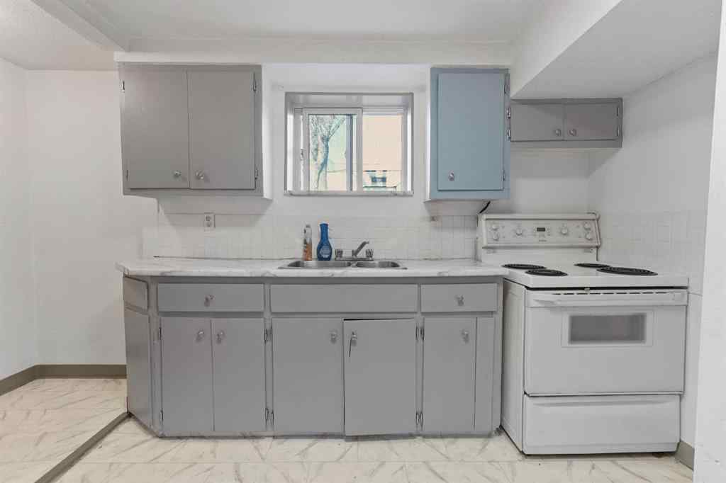 MLS® A2269300 - 2139 5 Avenue N in Westminster Lethbridge, Residential