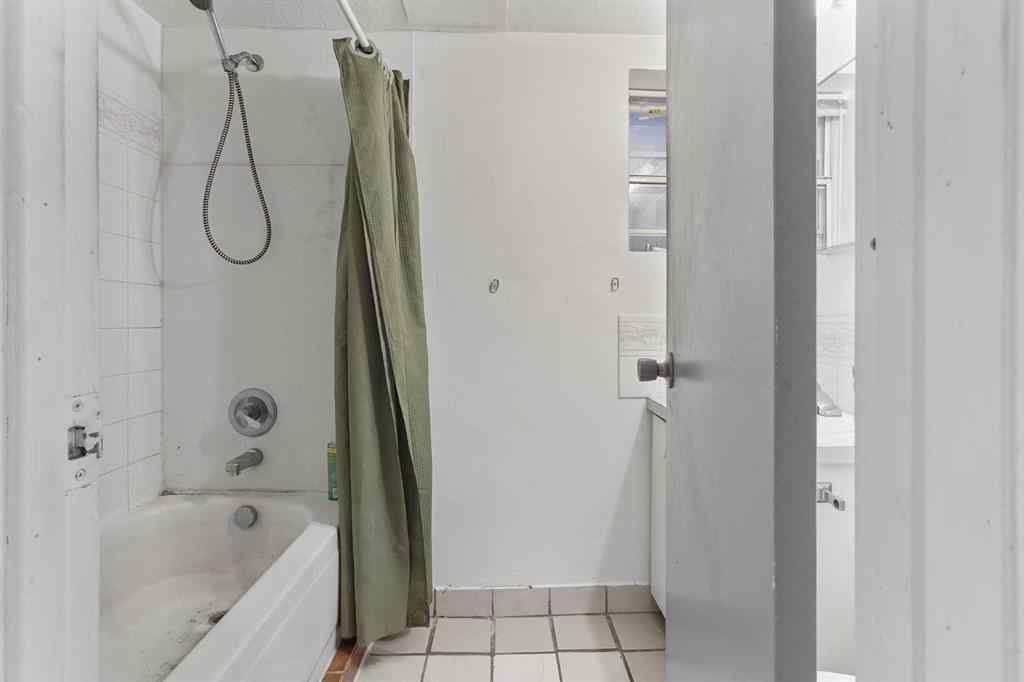 MLS® A2269300 - 2139 5 Avenue N in Westminster Lethbridge, Residential