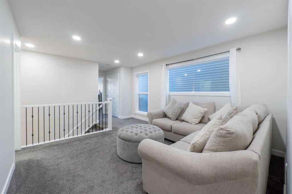 MLS® A2269302 - 15 Midgrove Drive SW in Midtown Airdrie, Residential