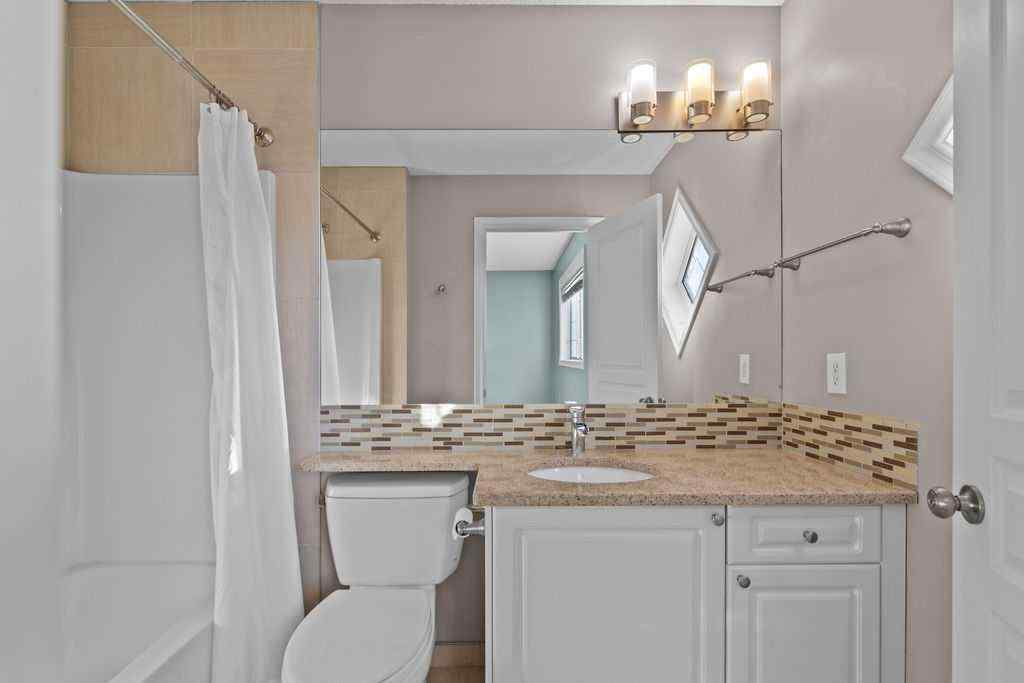 MLS® A2269304 - 1523 11 Street SW in Beltline Calgary, Residential