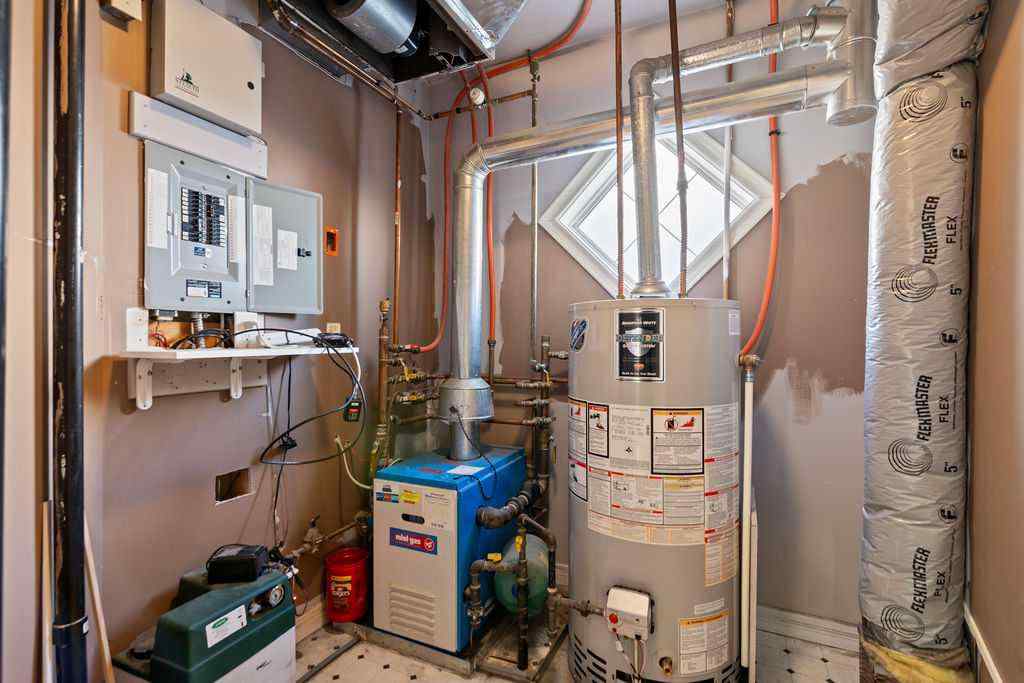 MLS® A2269304 - 1523 11 Street SW in Beltline Calgary, Residential