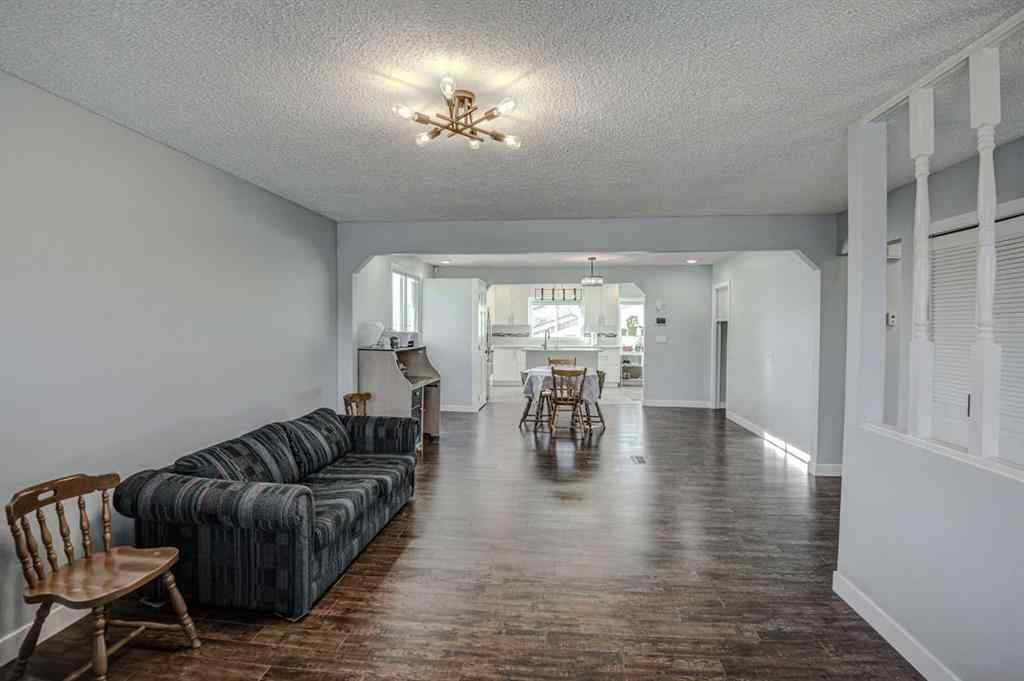 MLS® A2269305 - 11 Ogmoor Crescent SE in Ogden Calgary, Residential