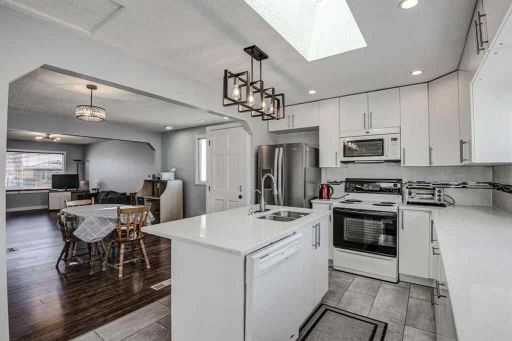 MLS® A2269305 - 11 Ogmoor Crescent SE in Ogden Calgary, Residential