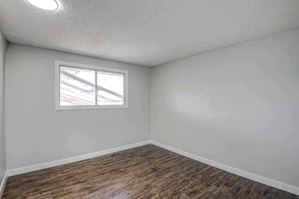 MLS® A2269305 - 11 Ogmoor Crescent SE in Ogden Calgary, Residential