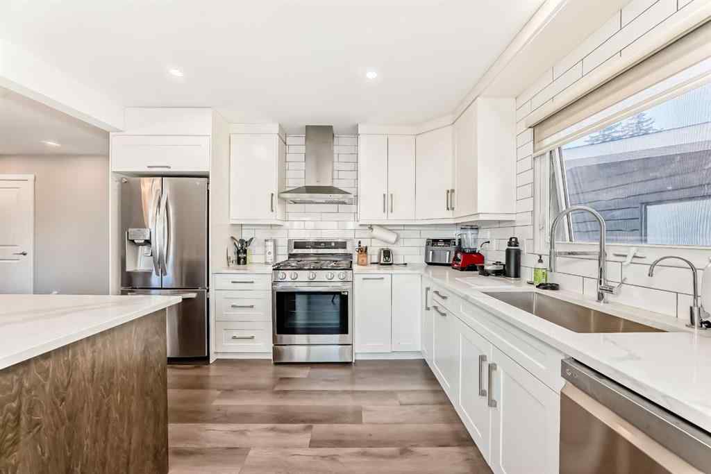 MLS&reg; # A2269311 - 9816 Palistone Road SW in Palliser Calgary, Residential Open Houses