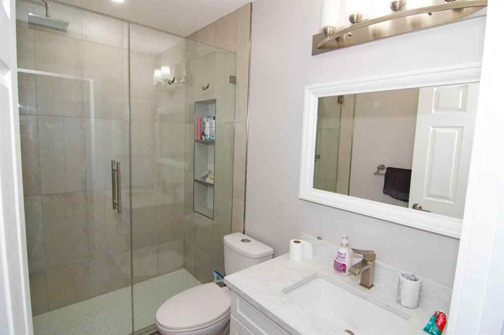 MLS® A2269313 - 21 Martha's Green NE in Martindale Calgary, Residential