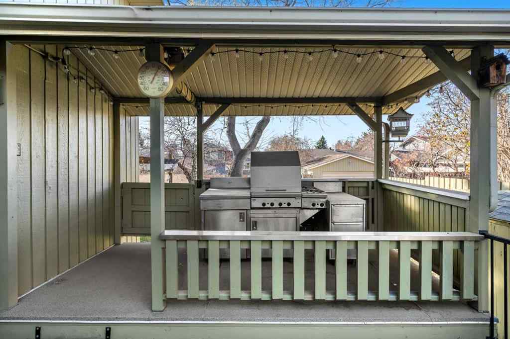 MLS® A2269323 - 720 Parkvalley Road SE in Parkland Calgary, Residential