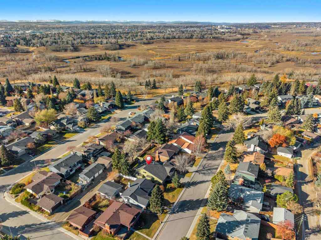 MLS® A2269323 - 720 Parkvalley Road SE in Parkland Calgary, Residential