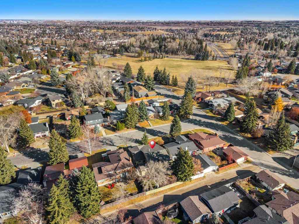 MLS® A2269323 - 720 Parkvalley Road SE in Parkland Calgary, Residential