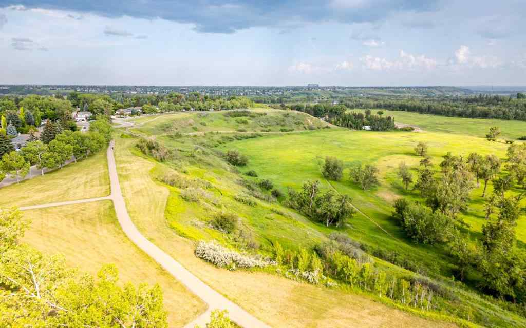 MLS® A2269323 - 720 Parkvalley Road SE in Parkland Calgary, Residential