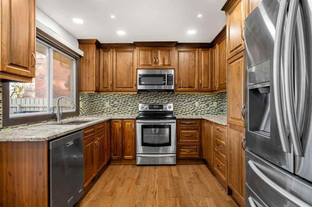 MLS® A2269323 - 720 Parkvalley Road SE in Parkland Calgary, Residential