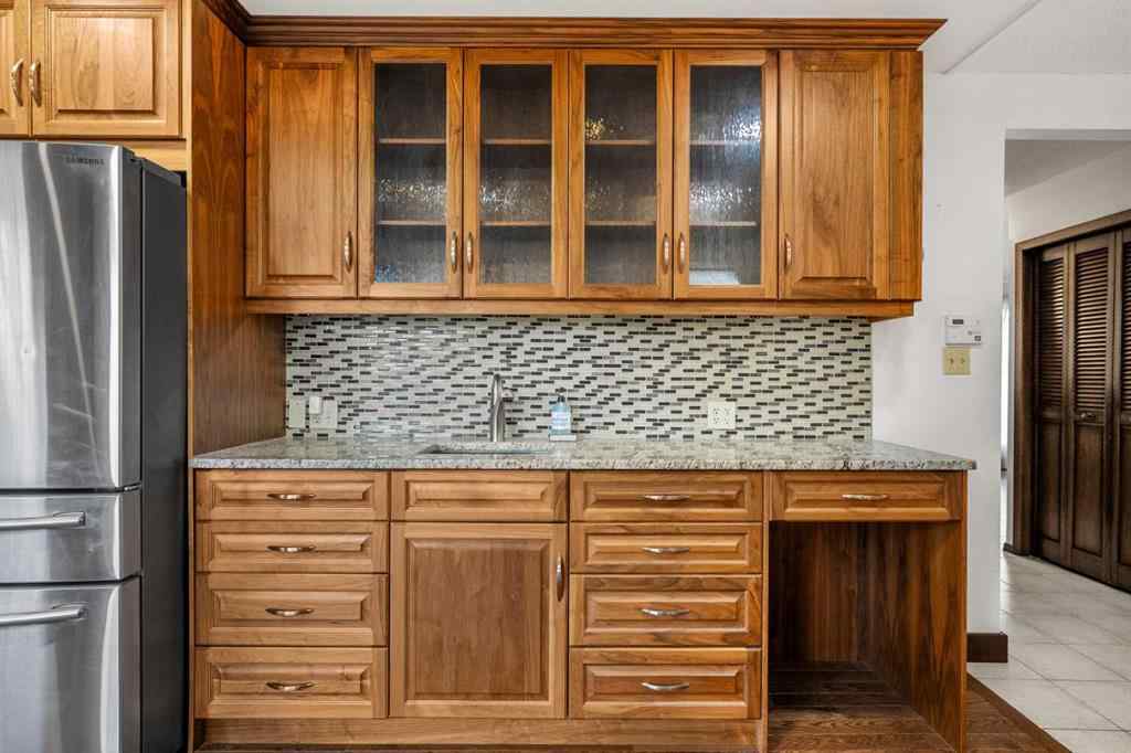 MLS® A2269323 - 720 Parkvalley Road SE in Parkland Calgary, Residential