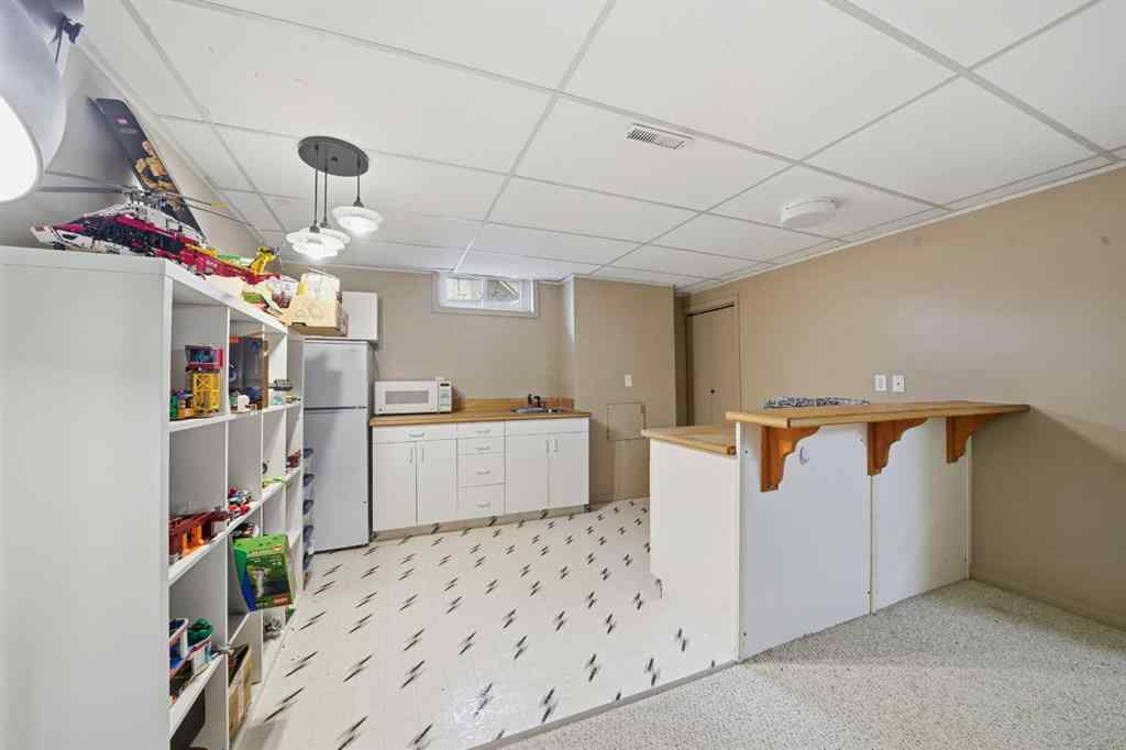 MLS® A2269326 - 105 Cunningham Crescent  in Clearview Meadows Red Deer, Residential