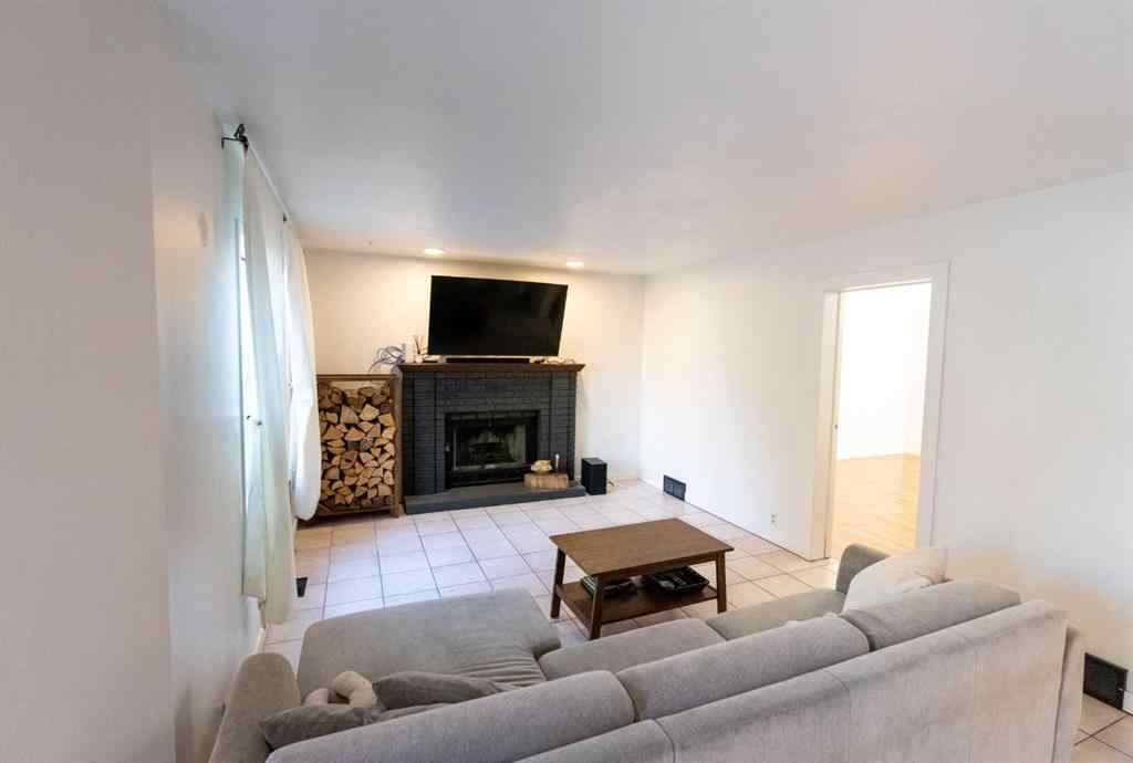 MLS® A2269327 - 33 Sundown Close SE in Sundance Calgary, Residential