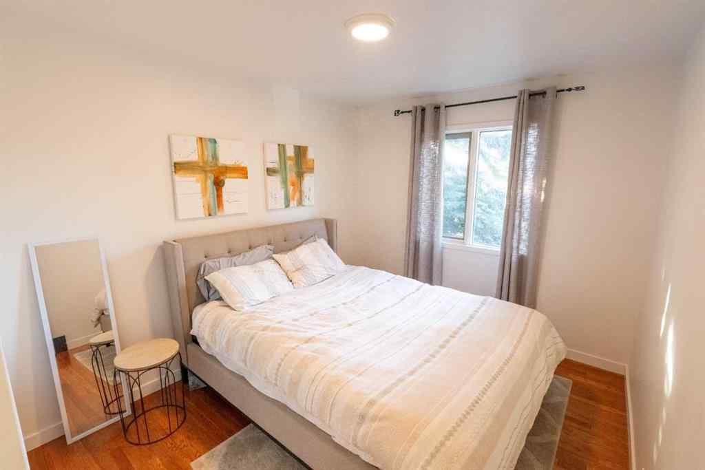 MLS® A2269327 - 33 Sundown Close SE in Sundance Calgary, Residential