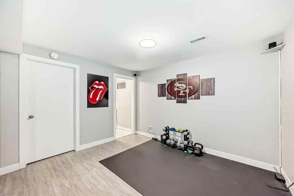 MLS® A2269331 - 466 Huntley Way NE in Huntington Hills Calgary, Residential