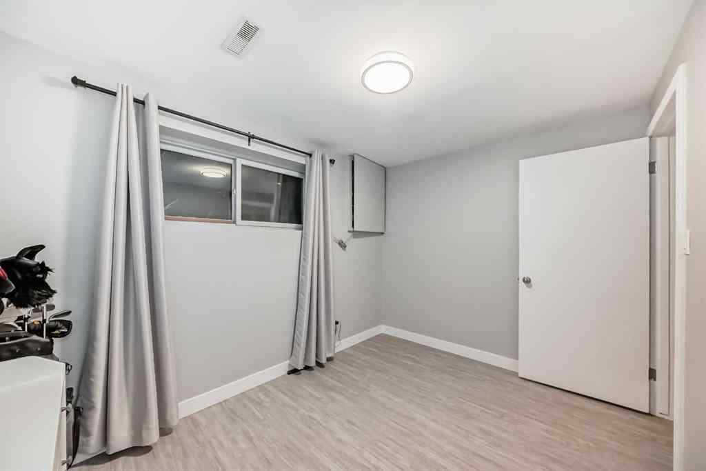 MLS® A2269331 - 466 Huntley Way NE in Huntington Hills Calgary, Residential