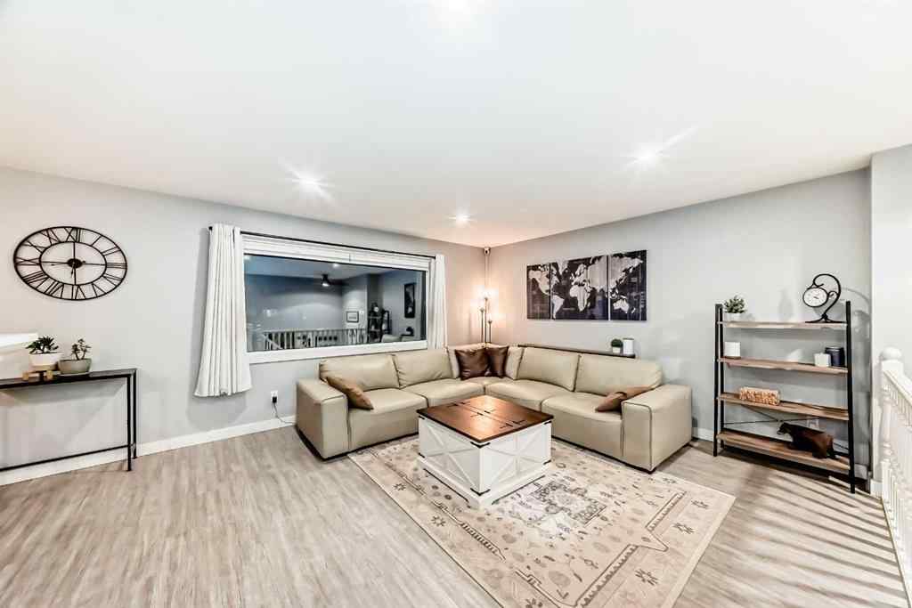 MLS® A2269331 - 466 Huntley Way NE in Huntington Hills Calgary, Residential