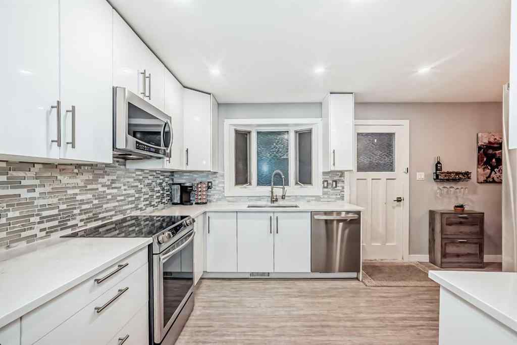 MLS® A2269331 - 466 Huntley Way NE in Huntington Hills Calgary, Residential