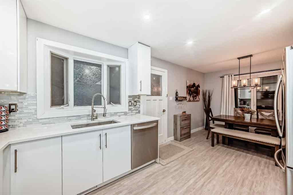 MLS® A2269331 - 466 Huntley Way NE in Huntington Hills Calgary, Residential