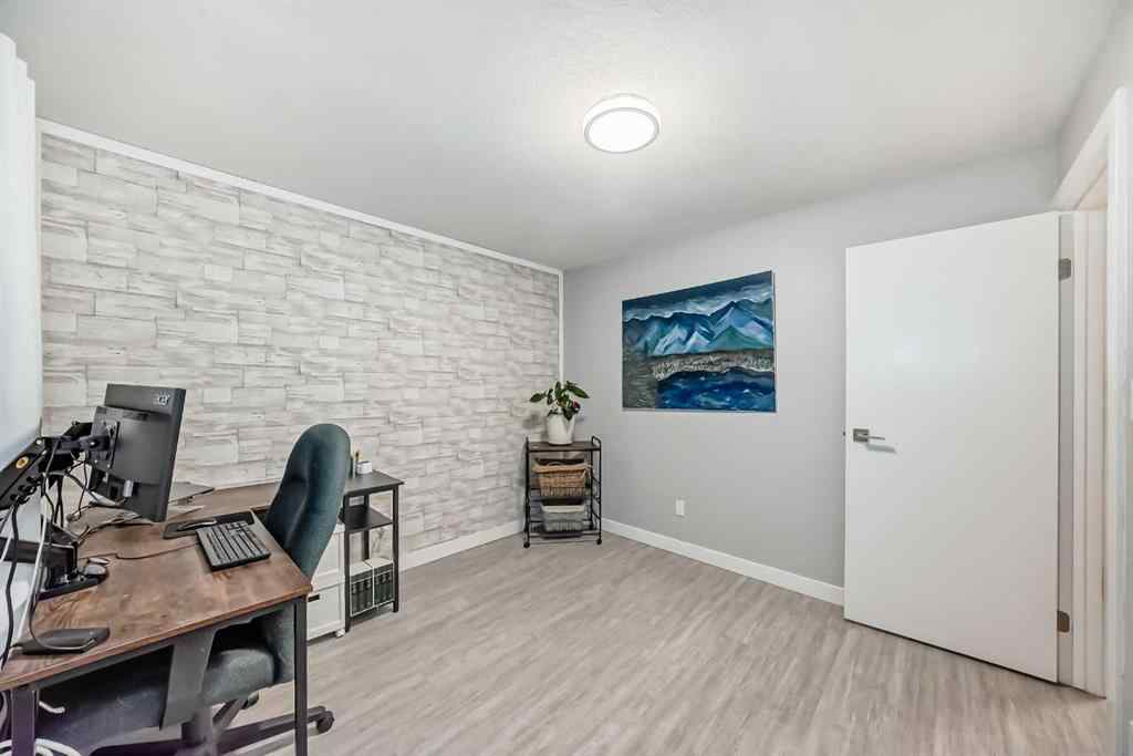 MLS® A2269331 - 466 Huntley Way NE in Huntington Hills Calgary, Residential