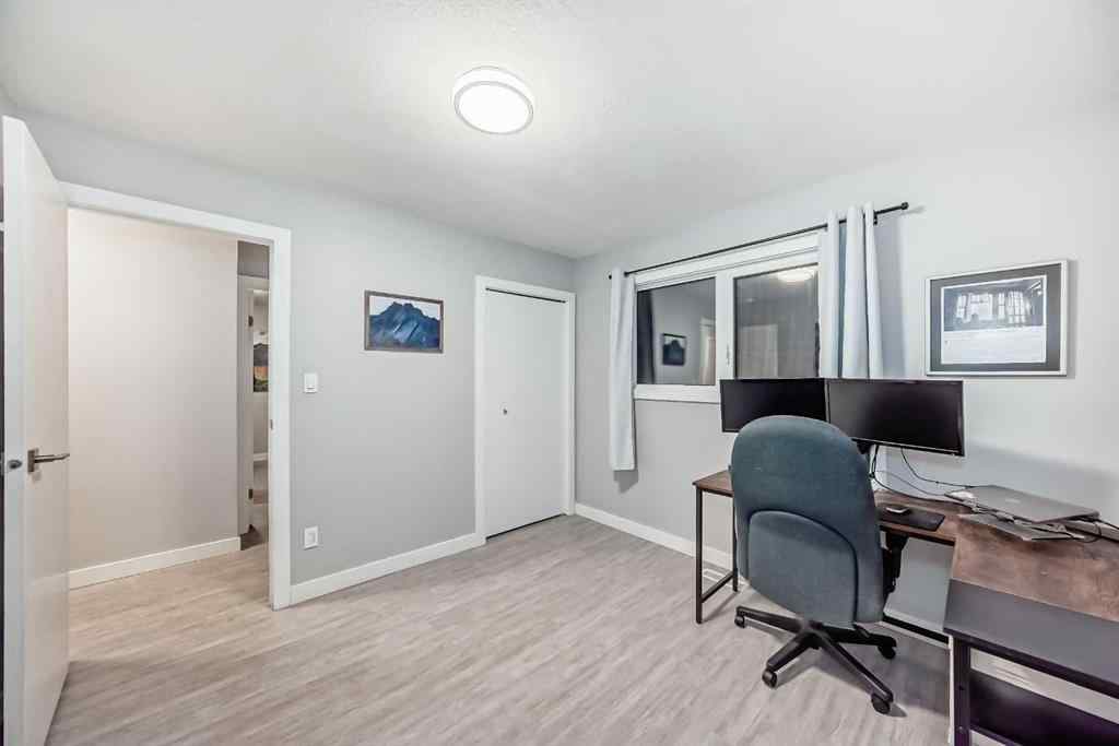 MLS® A2269331 - 466 Huntley Way NE in Huntington Hills Calgary, Residential