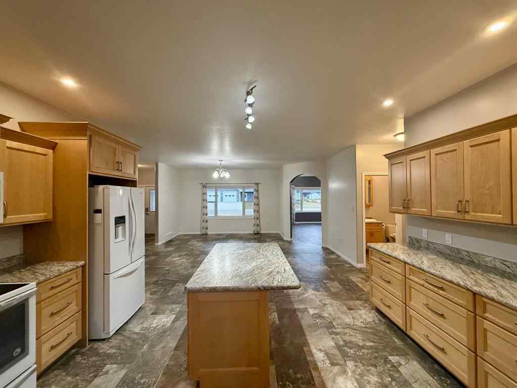 MLS® # A2269332 - 9005 Forest ST   in NONE La Crete, Residential Open Houses