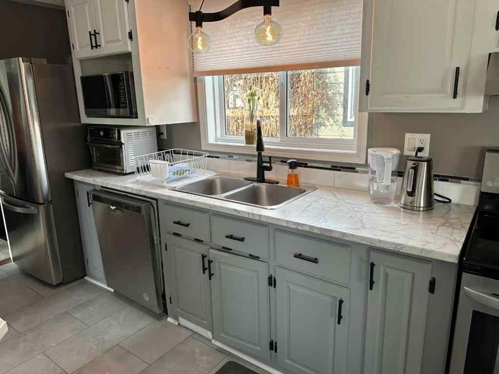 MLS&reg; # A2269337 - 51 McKay Way  in NONE Carstairs, Mobile Open Houses