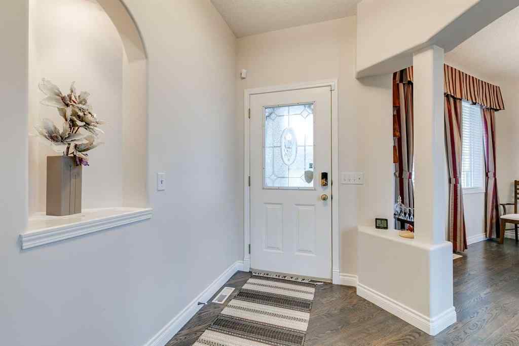 MLS&reg; # A2269339 - 123 Springmere Place  in Westmere Chestermere, Residential Open Houses