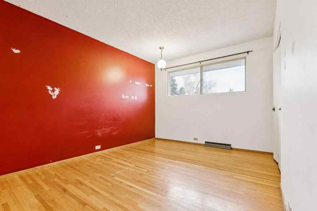 MLS® A2269340 - 3248 Bearspaw Drive NW in Brentwood Calgary, Residential