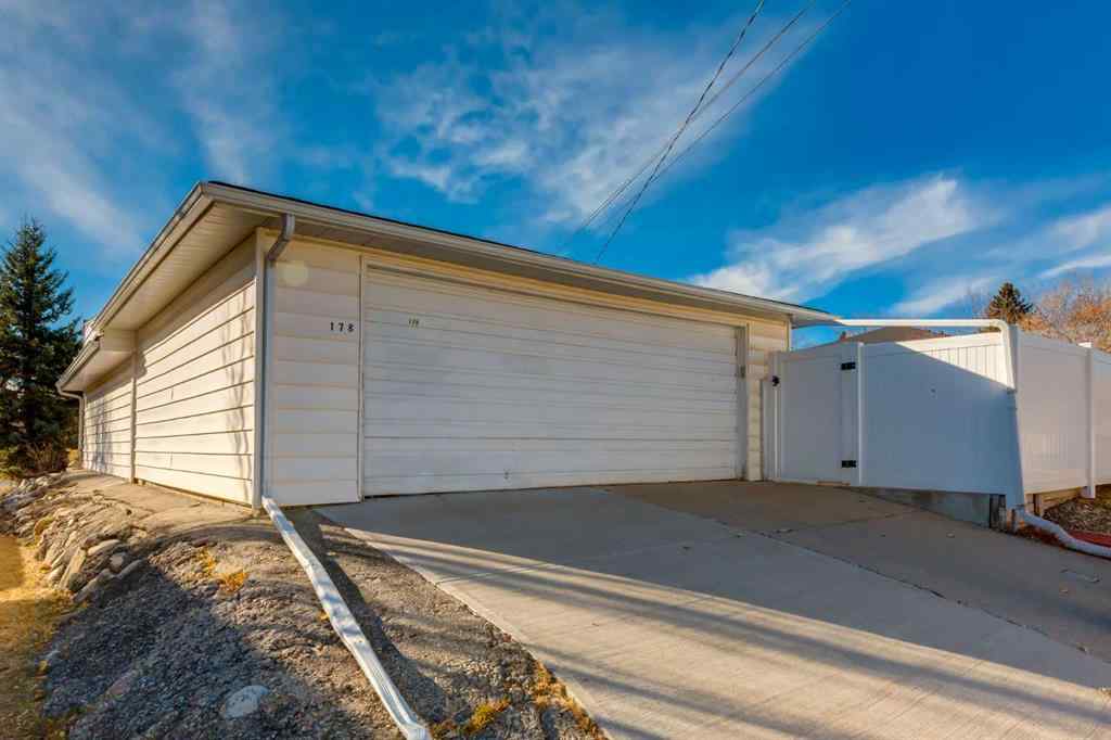 MLS® # A2269344 - 178 Windermere Road SW in Wildwood Calgary, Residential Open Houses