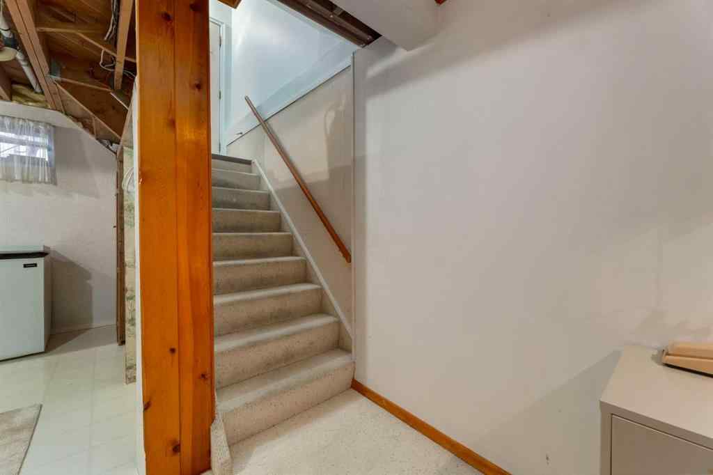 MLS® # A2269344 - 178 Windermere Road SW in Wildwood Calgary, Residential Open Houses