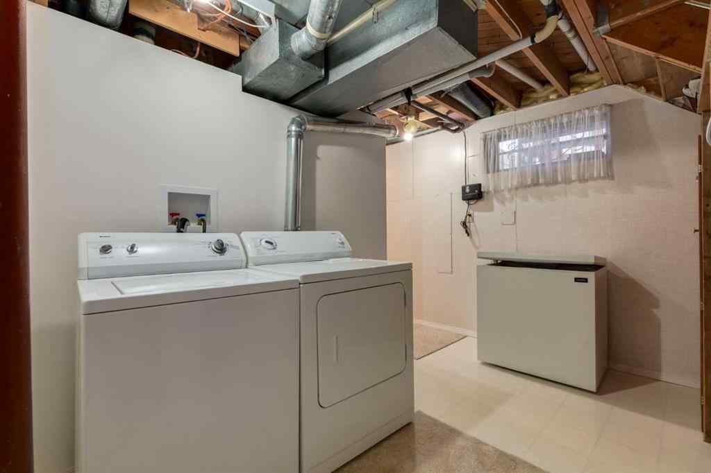 MLS® # A2269344 - 178 Windermere Road SW in Wildwood Calgary, Residential Open Houses