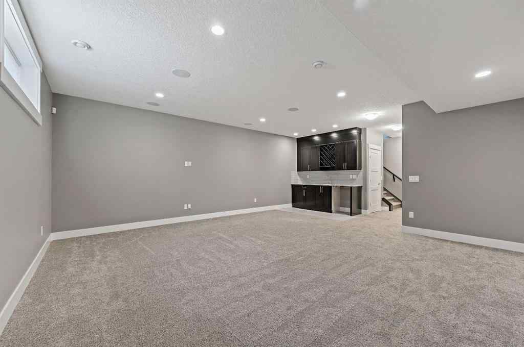 MLS® A2269345 - 443 28 Avenue NW in Mount Pleasant Calgary, Residential