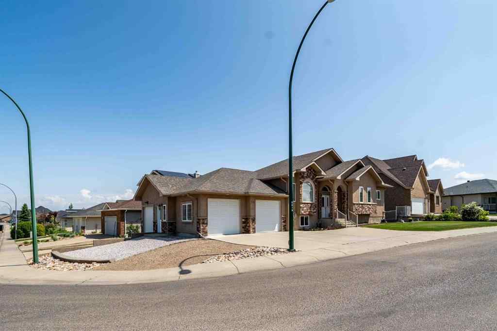 MLS® A2269348 - 75 Sunset Road SW in SW Southridge Medicine Hat, Residential