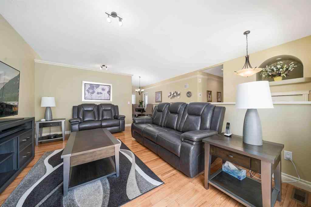 MLS® A2269348 - 75 Sunset Road SW in SW Southridge Medicine Hat, Residential