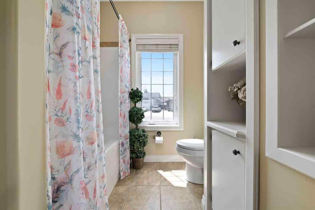 MLS® A2269348 - 75 Sunset Road SW in SW Southridge Medicine Hat, Residential