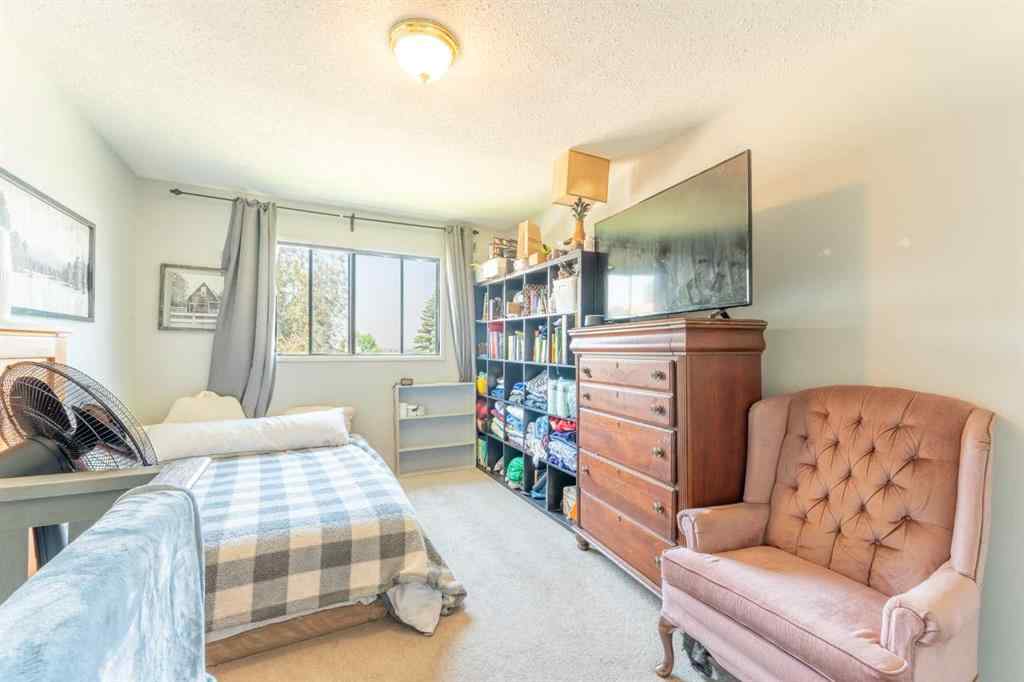 MLS® A2269349 - 53 Beaconsfield Crescent NW in Beddington Heights Calgary, Residential
