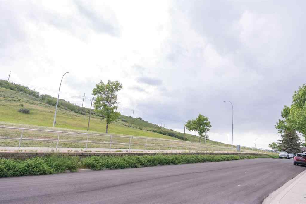 MLS® A2269349 - 53 Beaconsfield Crescent NW in Beddington Heights Calgary, Residential