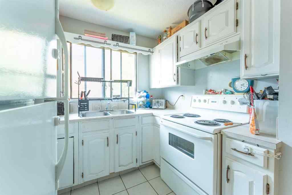 MLS® A2269349 - 53 Beaconsfield Crescent NW in Beddington Heights Calgary, Residential