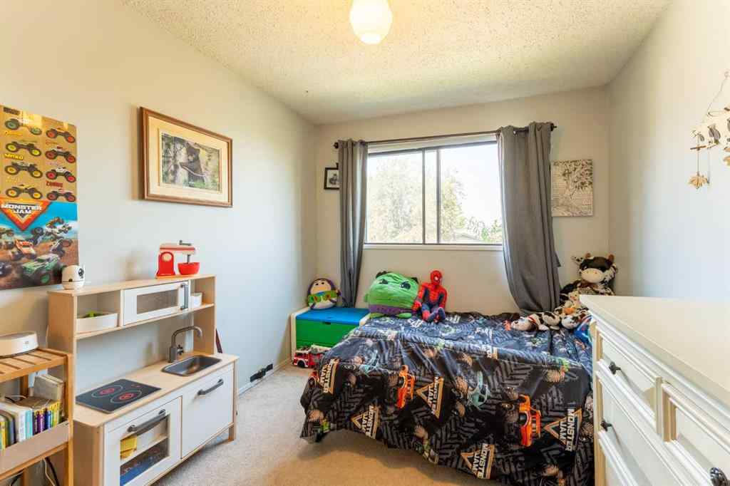 MLS® A2269349 - 53 Beaconsfield Crescent NW in Beddington Heights Calgary, Residential